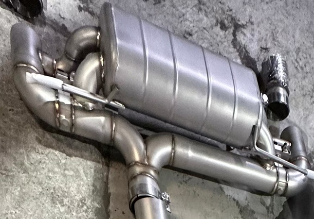 "NAME-IT" VALVED AXELBACK For M240i F22 / F23